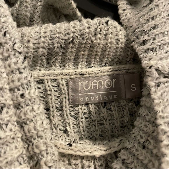 LF cowneck Sweater - Picture 2 of 2